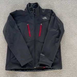 North Face wind resistant jacket, size L.